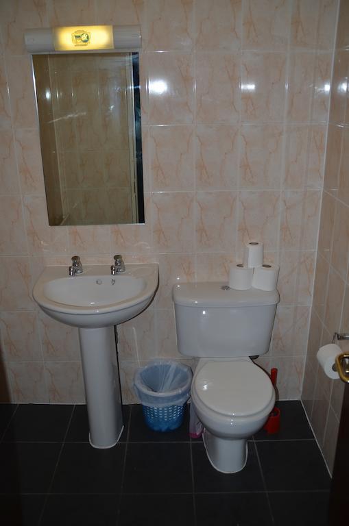 Hostal Paddy's Palace *