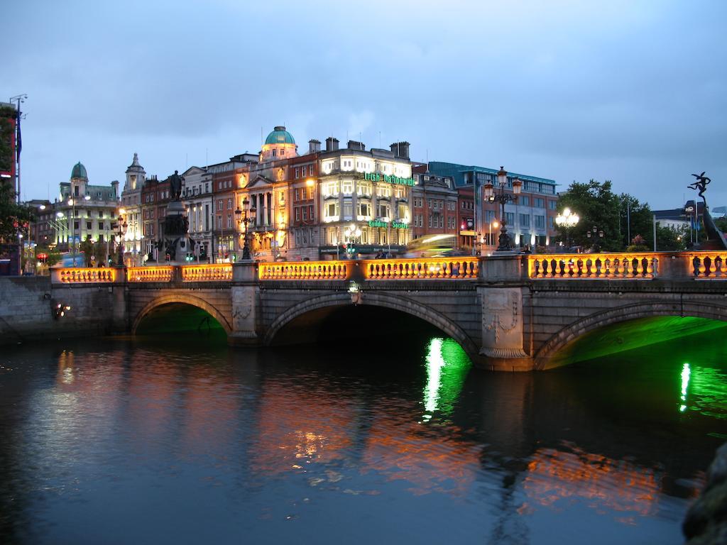 Paddy's Palace *